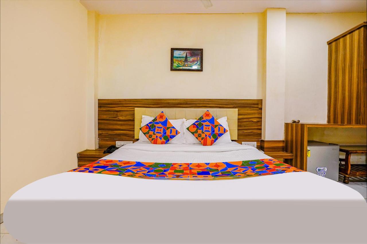 Fabexpress Galaxy Inn Mumbai Exterior photo