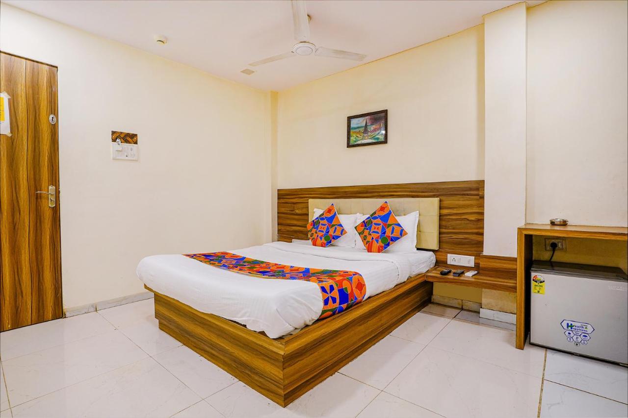 Fabexpress Galaxy Inn Mumbai Exterior photo